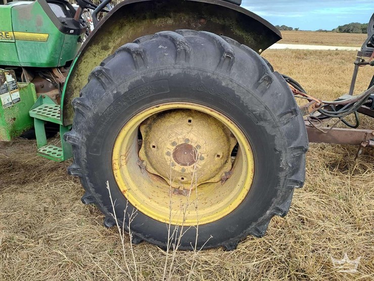 1995-john-deere-5200-image-24