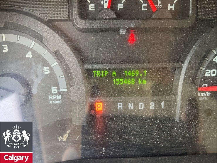 2011-ford-cargo-image-26