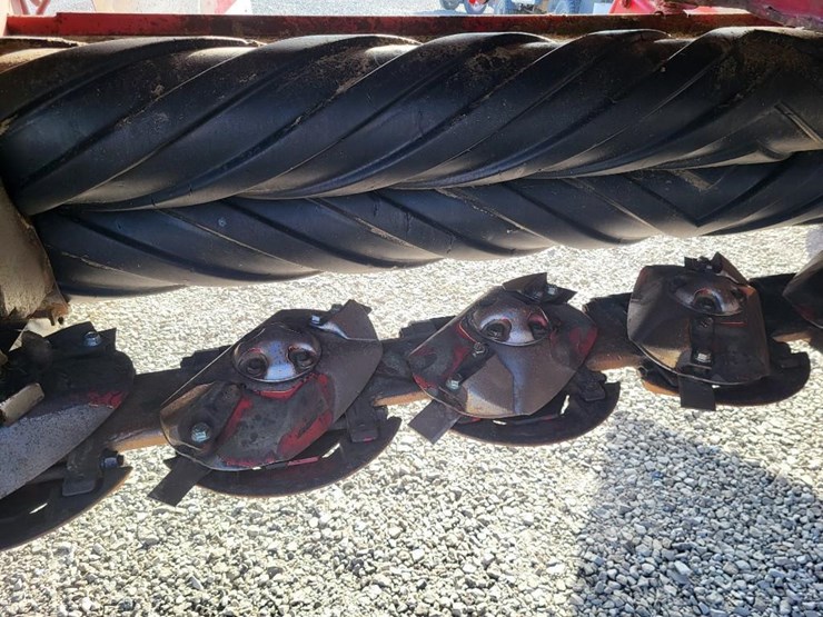 2011-new-holland-h7450-image-47