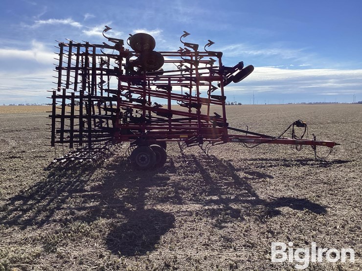 2011-case-ih-200-image-4