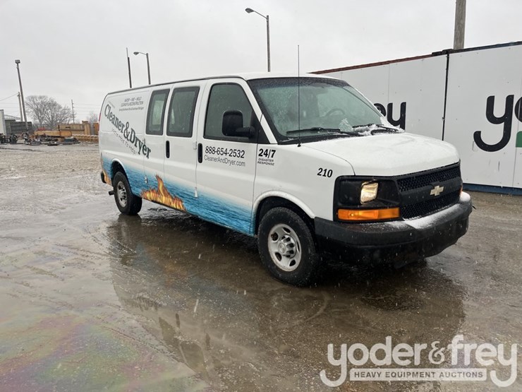 2009-chevrolet-express-3500-image-8
