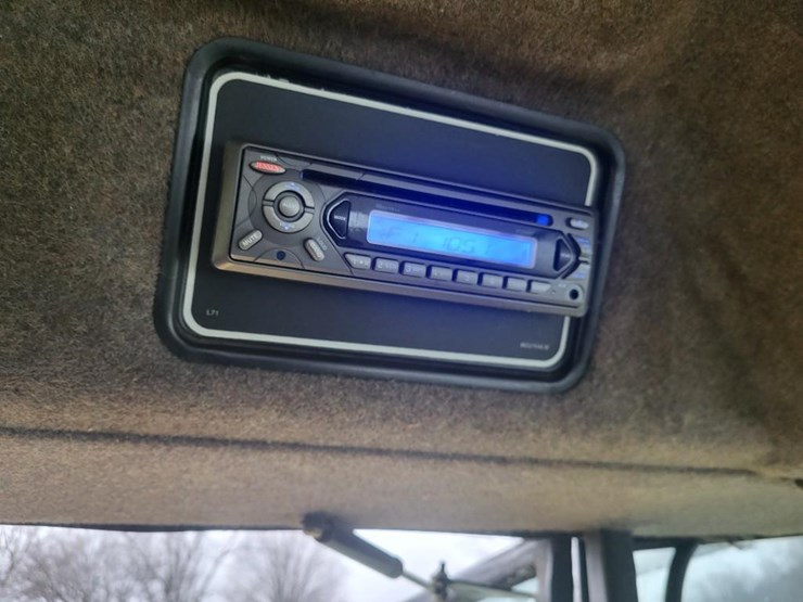 new-holland-tr88-image-69