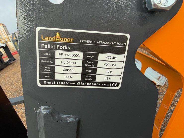 #7923-•-skid-steer-pallet-forks-image-3