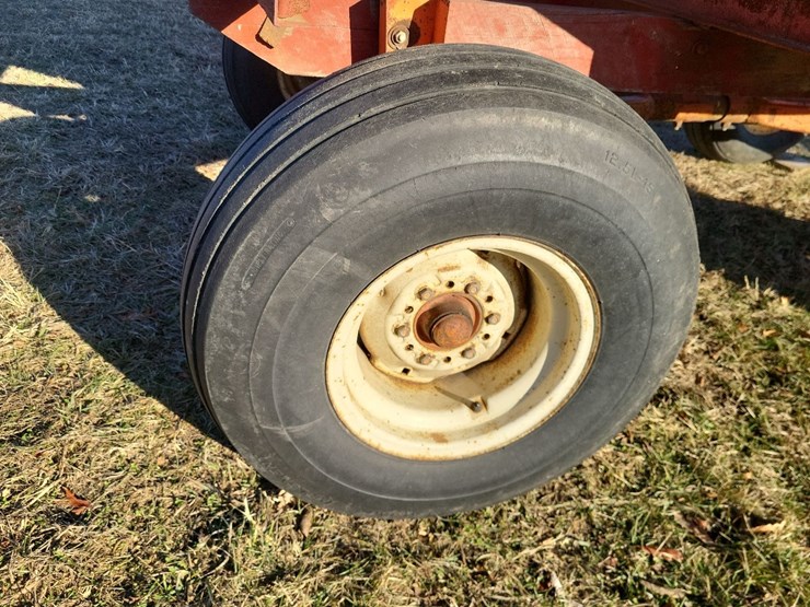 mccurdy-hopper-wagon-w/farmers-pride-running-gear-image-28