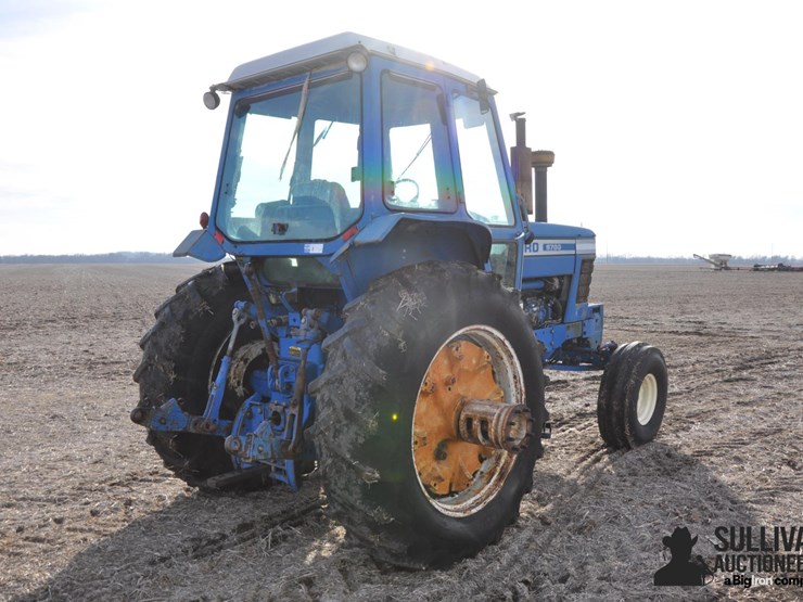 1978-ford-9700-image-5