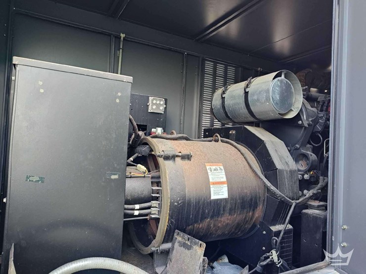 2013-generac-200-kw-image-11