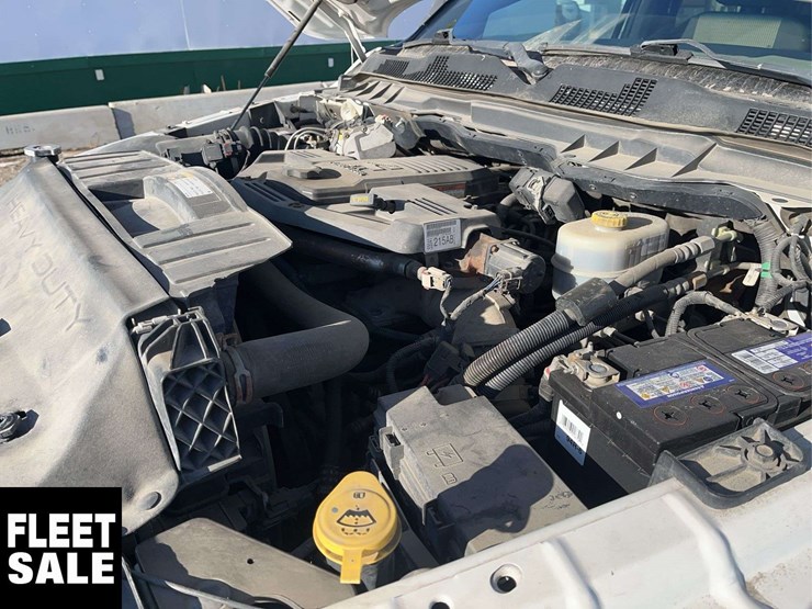 2012-dodge-3500-image-26