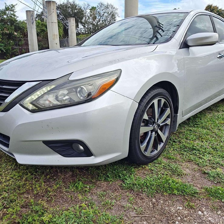 2017 Nissan Altima Sedan