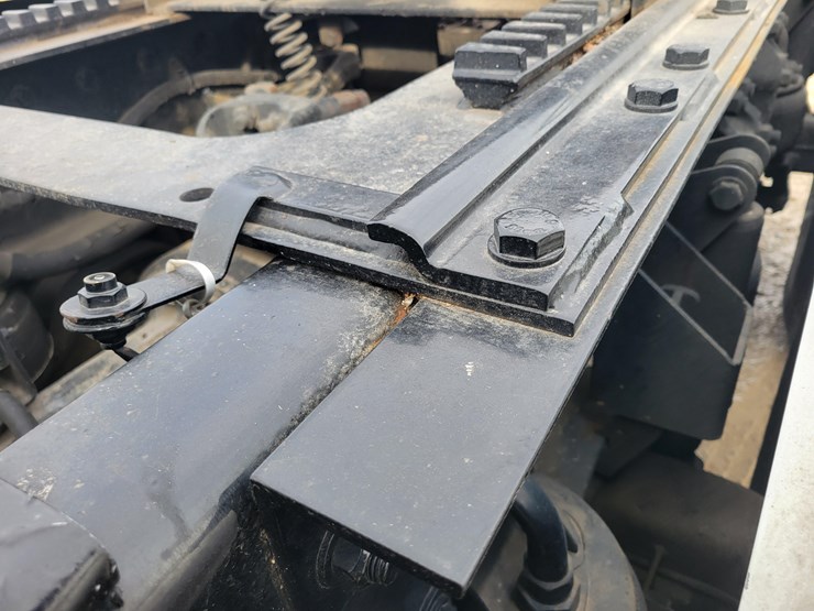 2012-kenworth-w900l-image-11