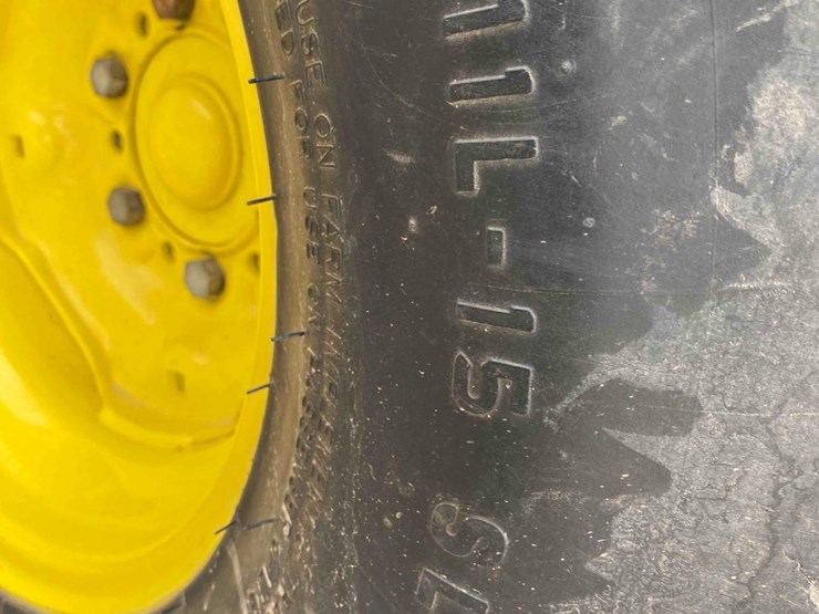 2013-john-deere-5085m-image-57