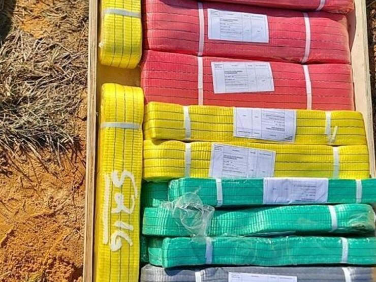 pallet-of-assorted-lifting-slings-image-1