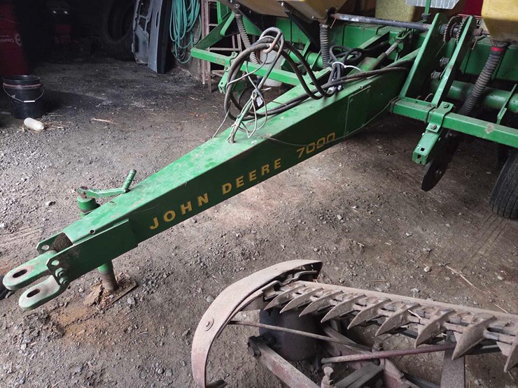 john-deere-7000-image-13