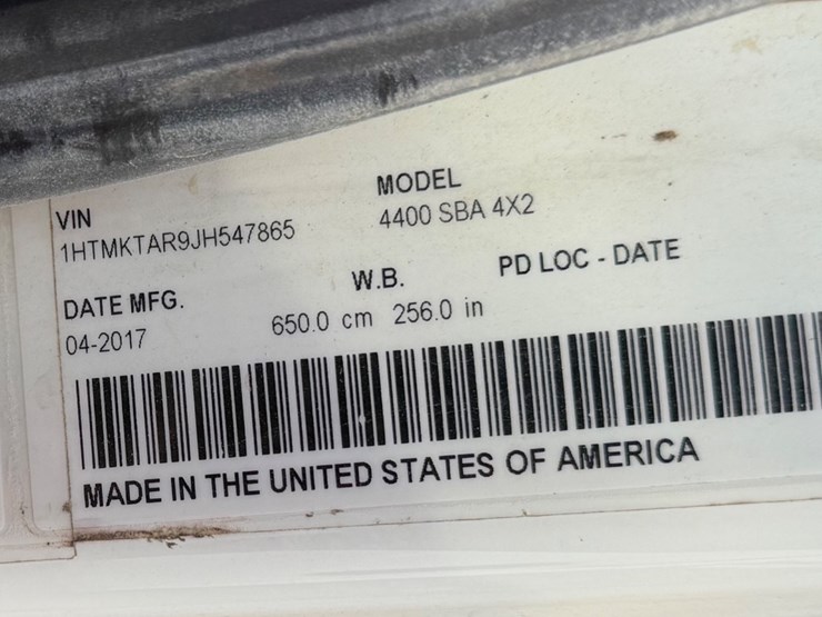 2018-international-durastar-4400-image-16