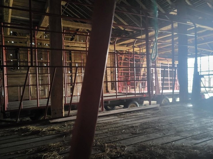 meyer-kicker-wagon-w/unverferth-rge10-running-gear---tag-#1113-image-30