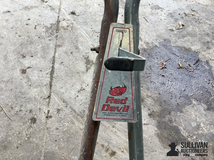 walk-behind-spreader,-hand-sprayer,-&-containers-image-9