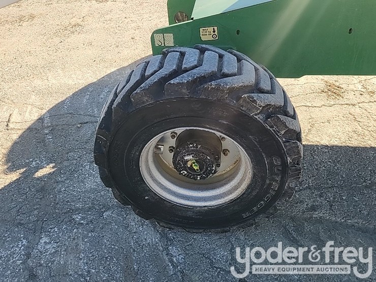 2014-jlg-400s-image-8