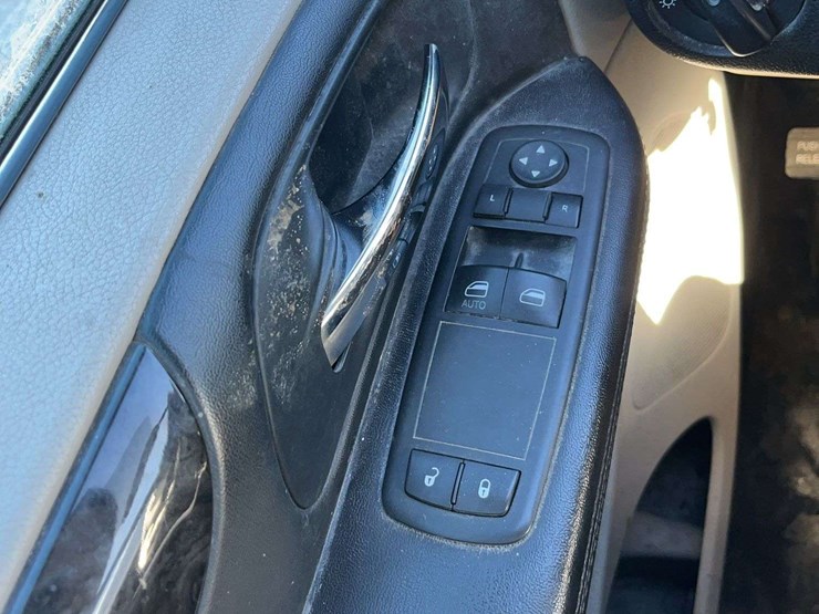 2012-ram-c/v-image-21