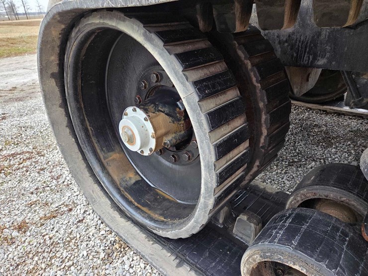 cat-75c-track-tractor-image-23