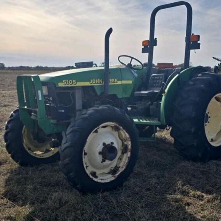 JOHN DEERE 5105