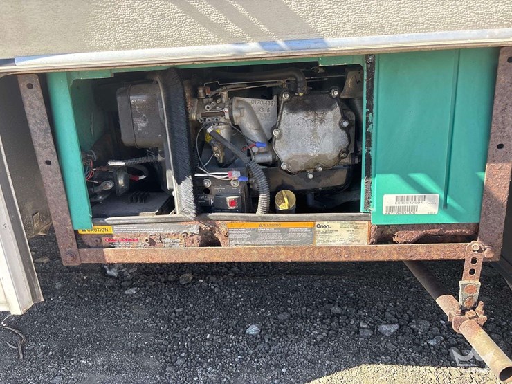 2004-ford-e450-image-28