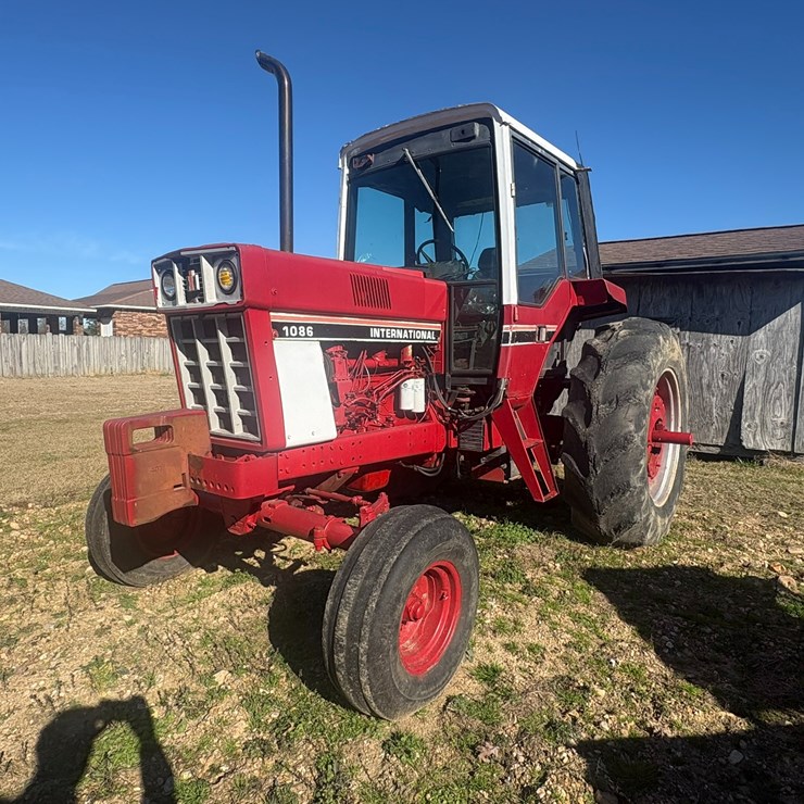 INTERNATIONAL 1086
