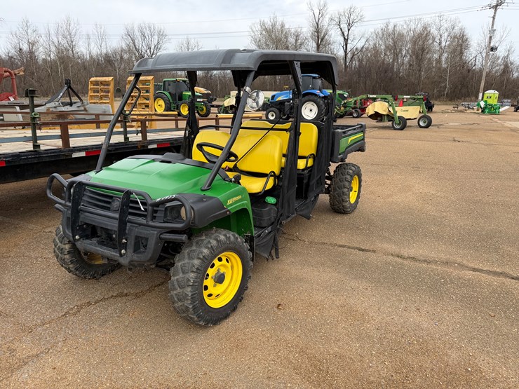 john-deere-gator-image-2