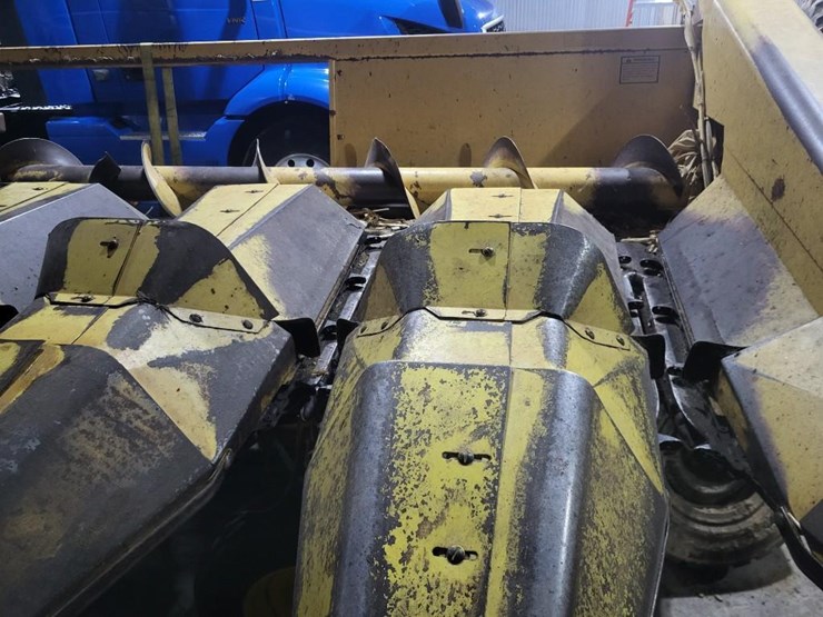 new-holland-974-image-19