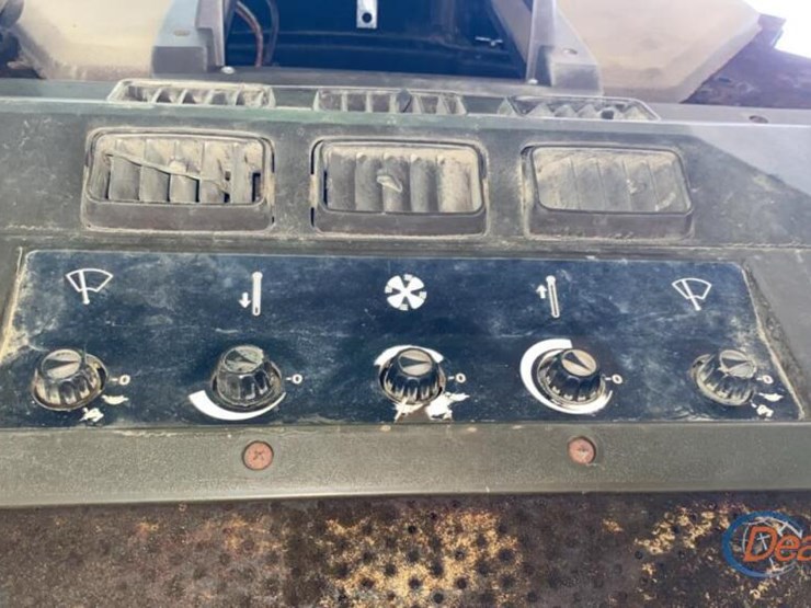 john-deere-4055-image-15