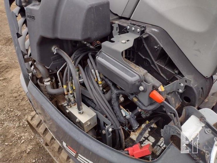 bobcat-e32i-image-46