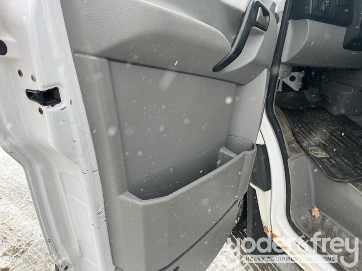 2007-dodge-sprinter-3500-image-23