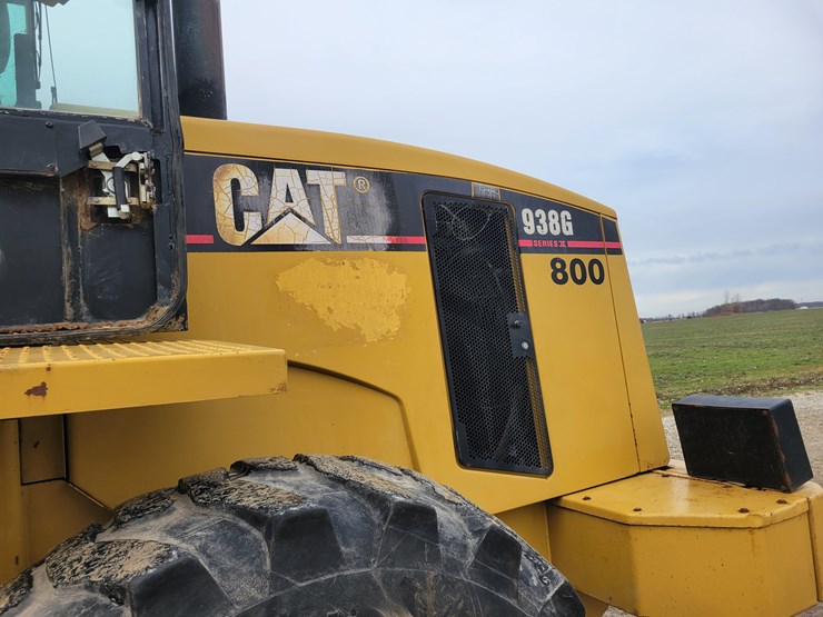 2004-caterpillar-938g-image-8