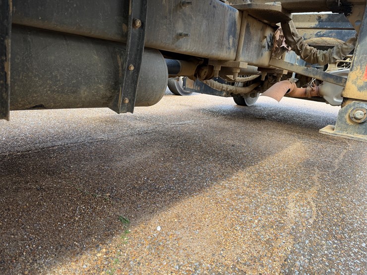 2018-international-durastar-4400-image-9