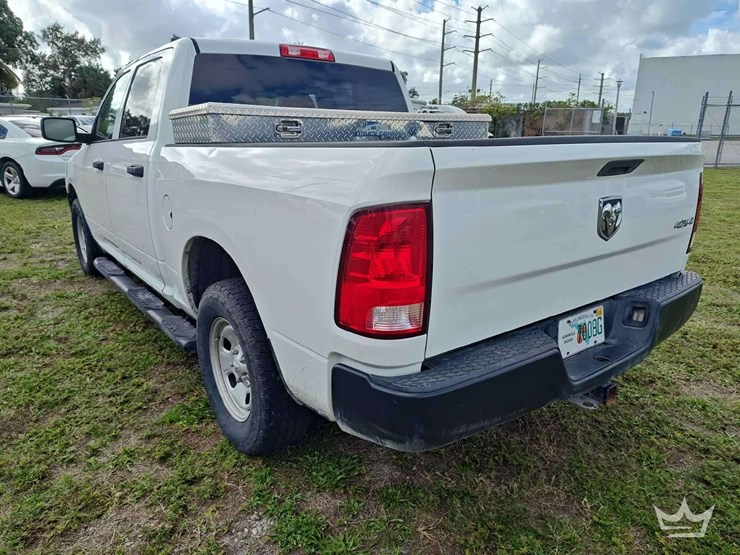 2017-dodge-1500-image-4