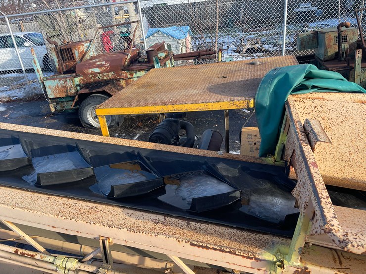 #2251-•-portable-conveyer-lift-image-26