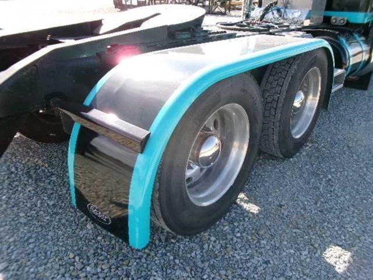 1988-peterbilt-379-image-21