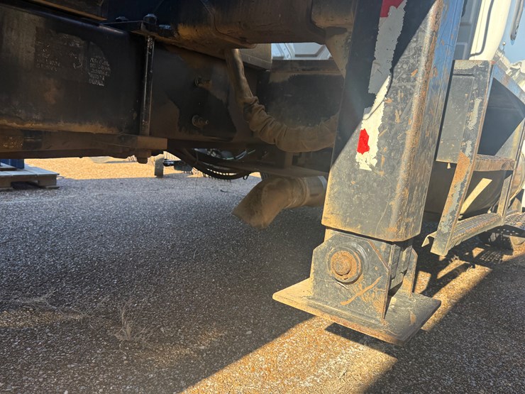 2012-international-durastar-4400-image-28