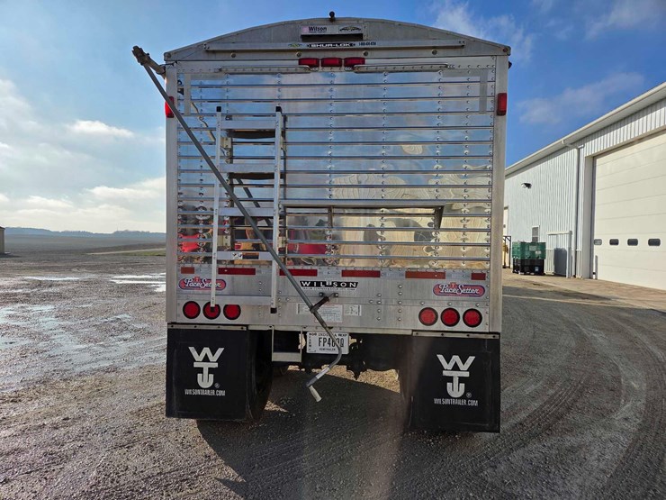 2011-wilson-hopper-bottom-image-19