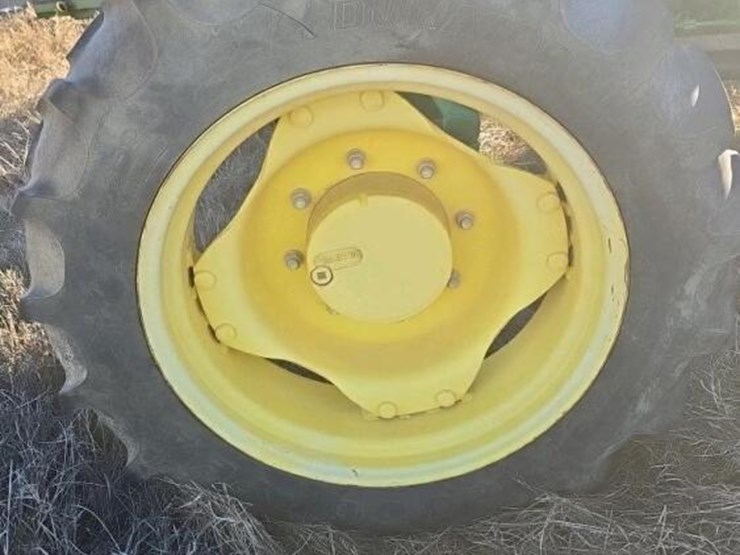 2016-john-deere-5075e-image-24