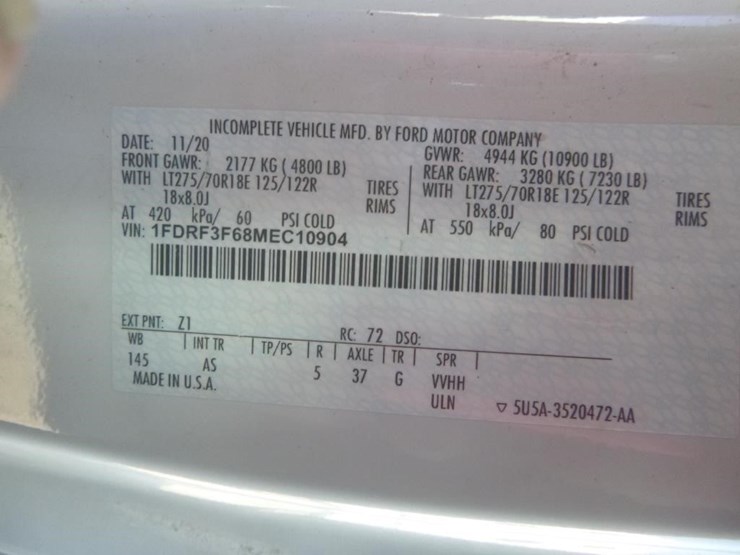 2021-ford-f350-image-12