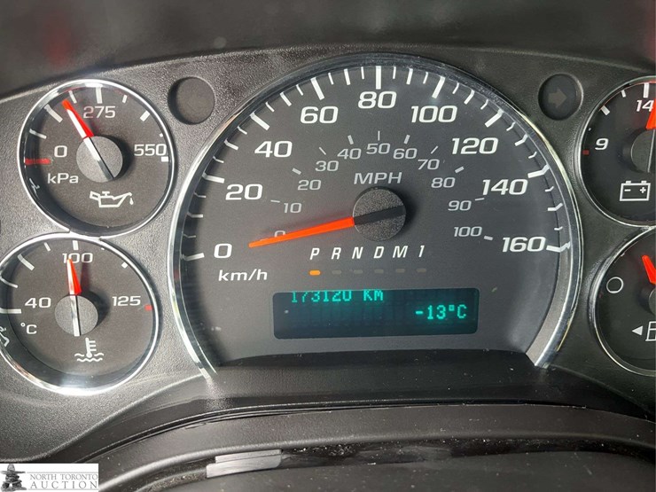 2016-chevrolet-express-g3500-image-17