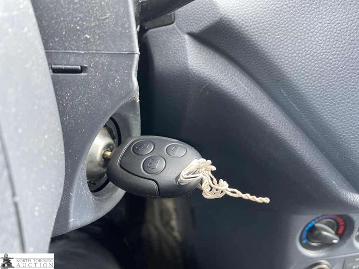 2012-ford-transit-connect-image-24