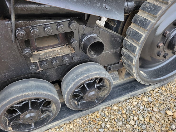 1998-cat-45-track-tractor-image-35