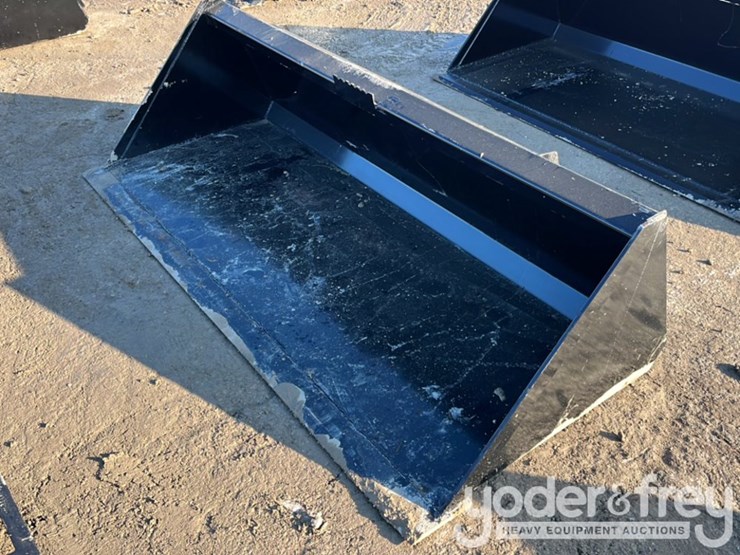 unused-72"-bucket-to-suit-skidsteer-image-2