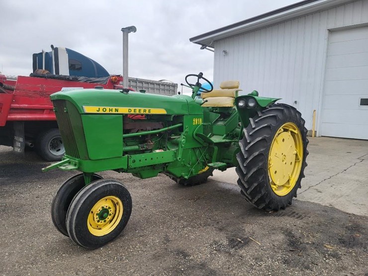 2010-john-deere-2010-image-1