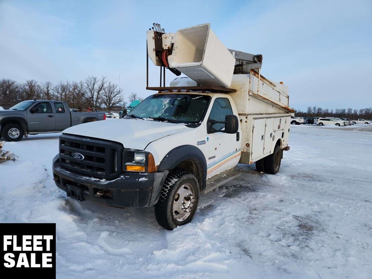 2006-ford-f550-image-1