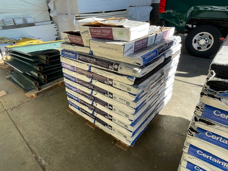 #2781-•-pallet-of-certainteed-shingles-image-3