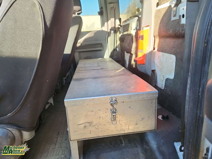 2012-ford-f550-image-17