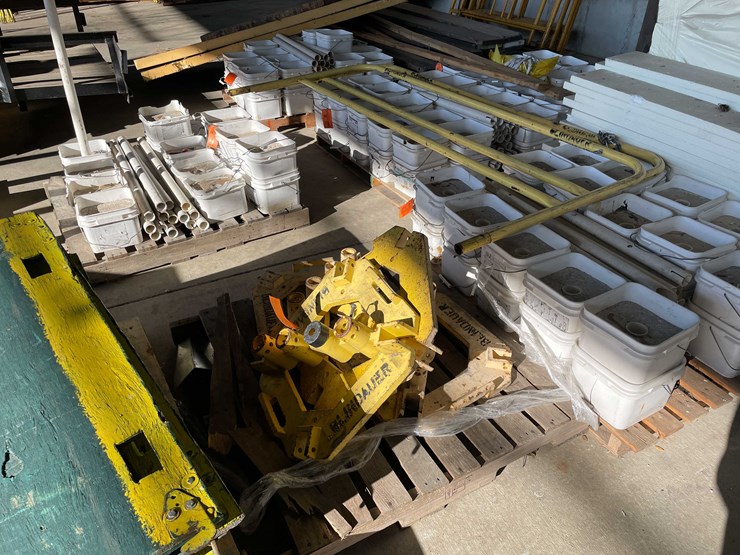 #2783-•-metal-safety-barrier-image-2