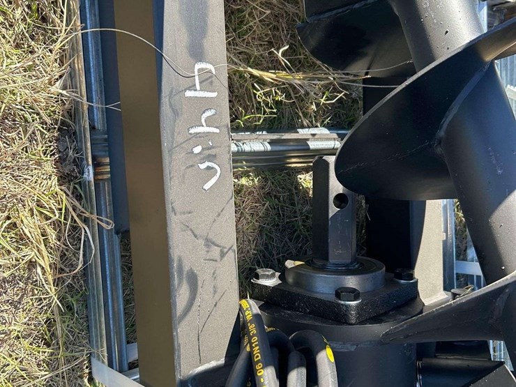 2025-pabreak-auger-bits-and-plate-skid-steer-attachment-image-12