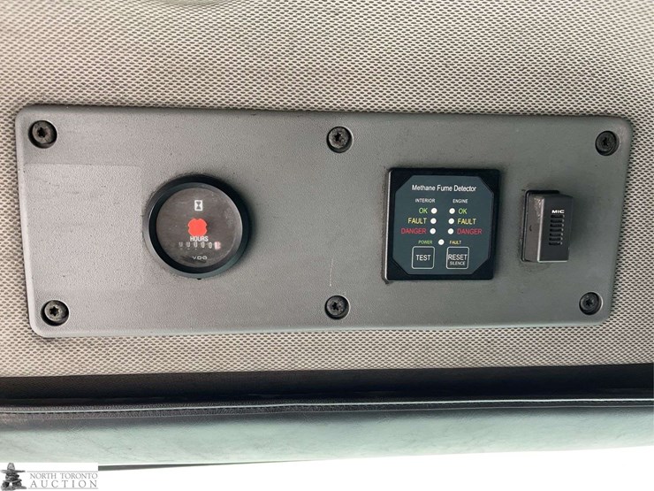 2018-mack-lr633-t/a-refuse-truck-image-31